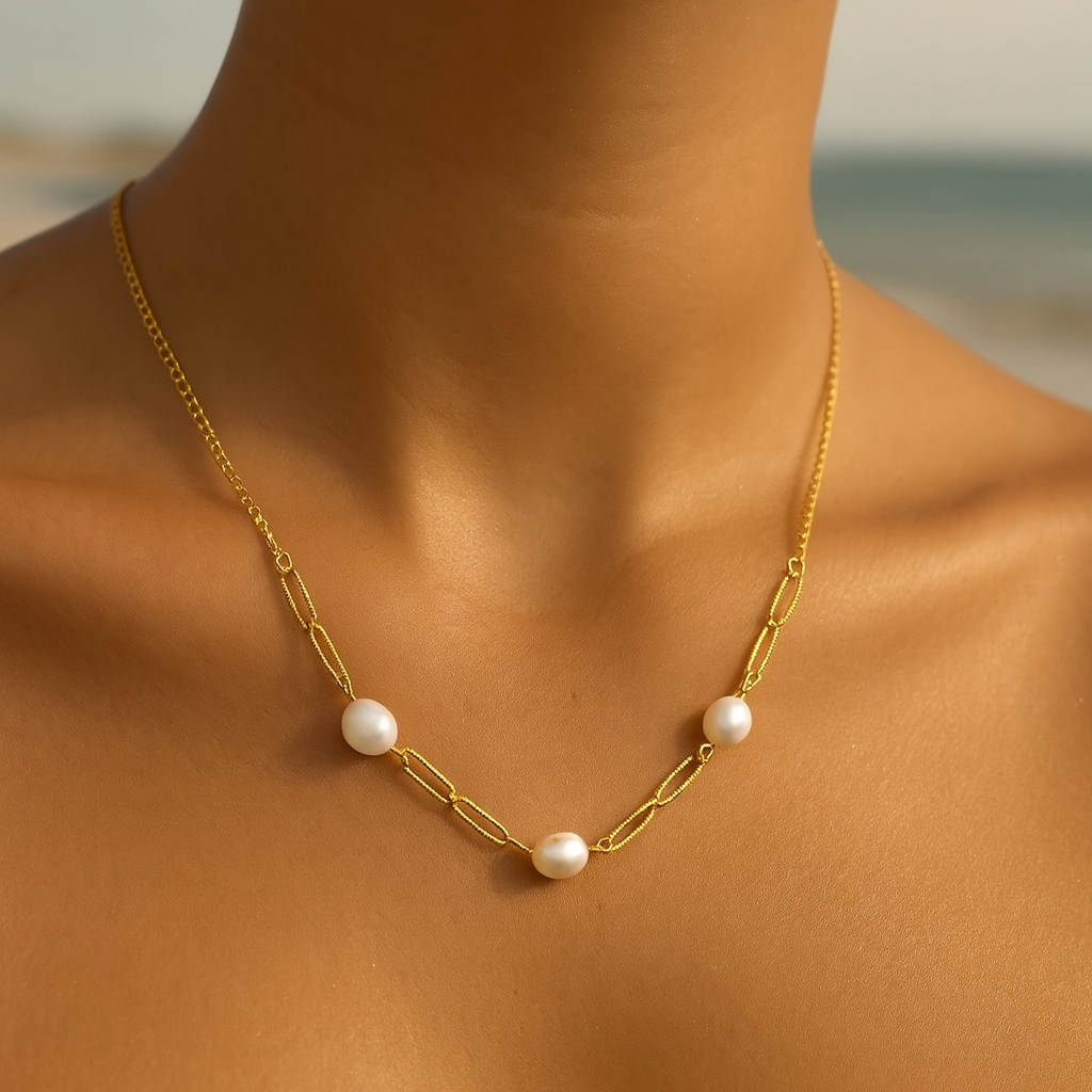 Cartagena – Freshwater Pearl Pendant Necklace on 18K Gold Chain
