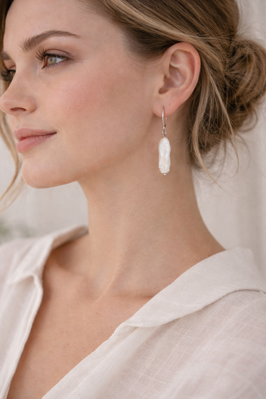 Brisa Larga – Long Freshwater Pearl Earrings with 18K Gold Plated Chain