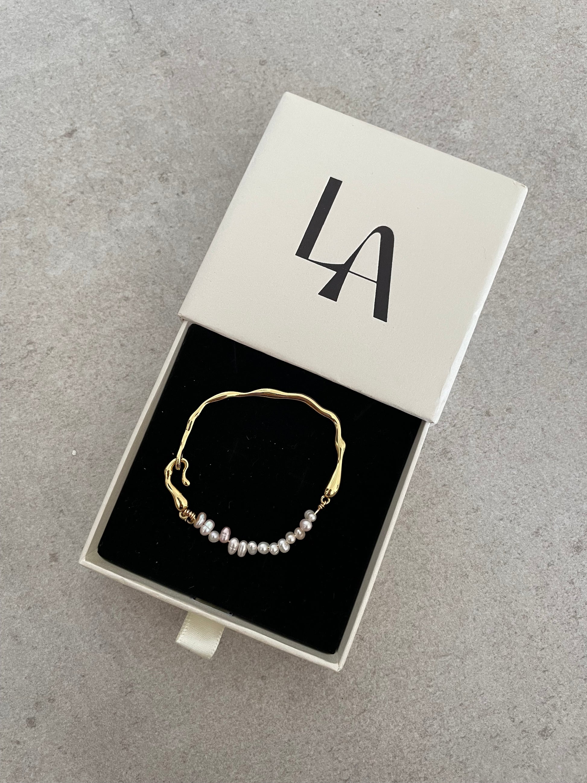 White Drawer Box – Minimal Ritual