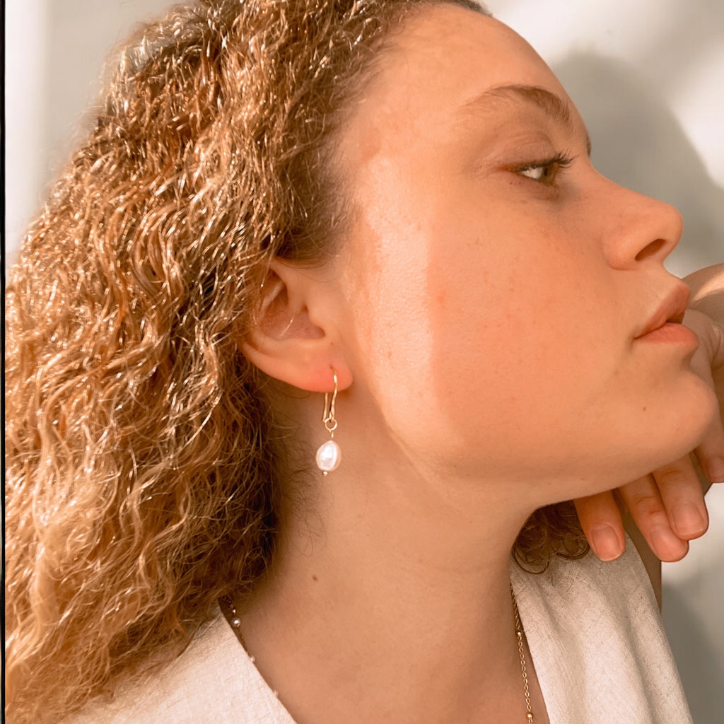 Luna Freshwater Pearl Earrings