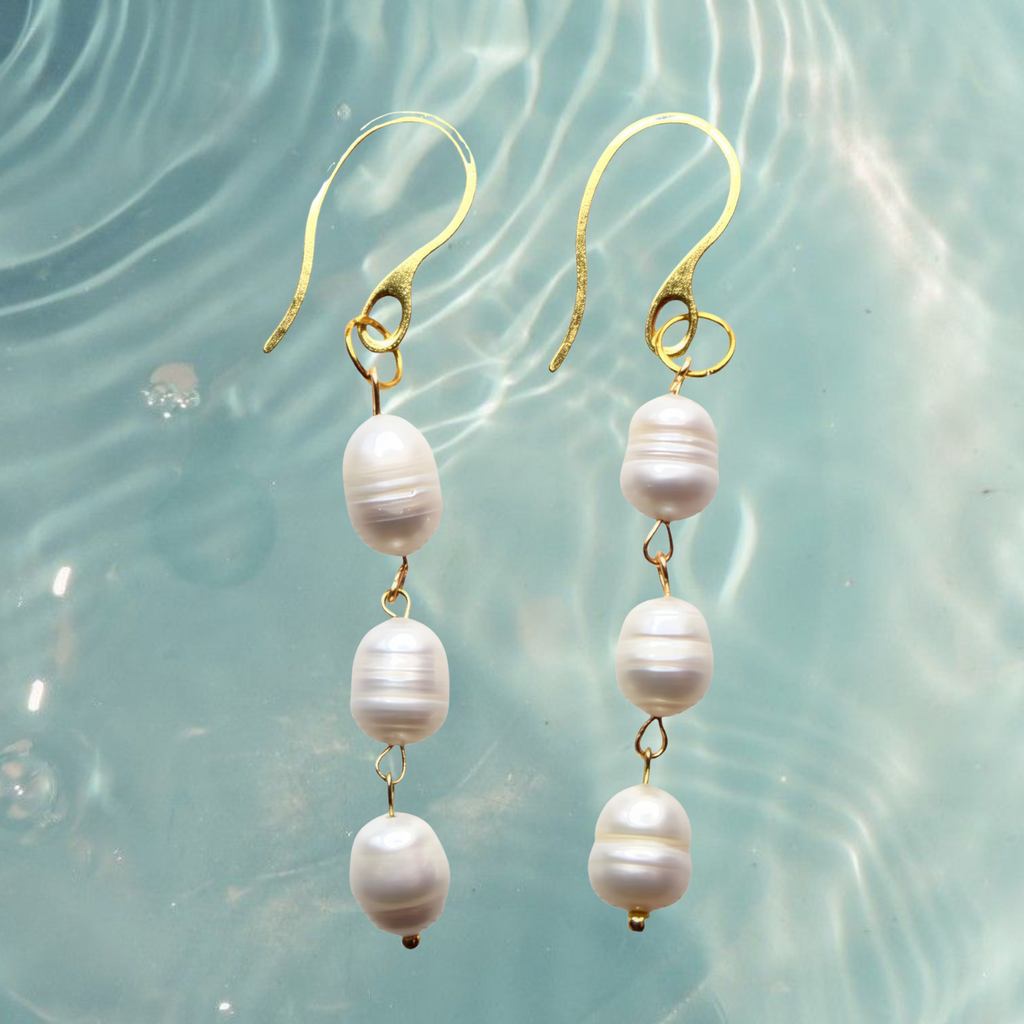 Brisa Earrings – Drop Freshwater Pearl Earrings in 18K Gold Plated Stainless Steel