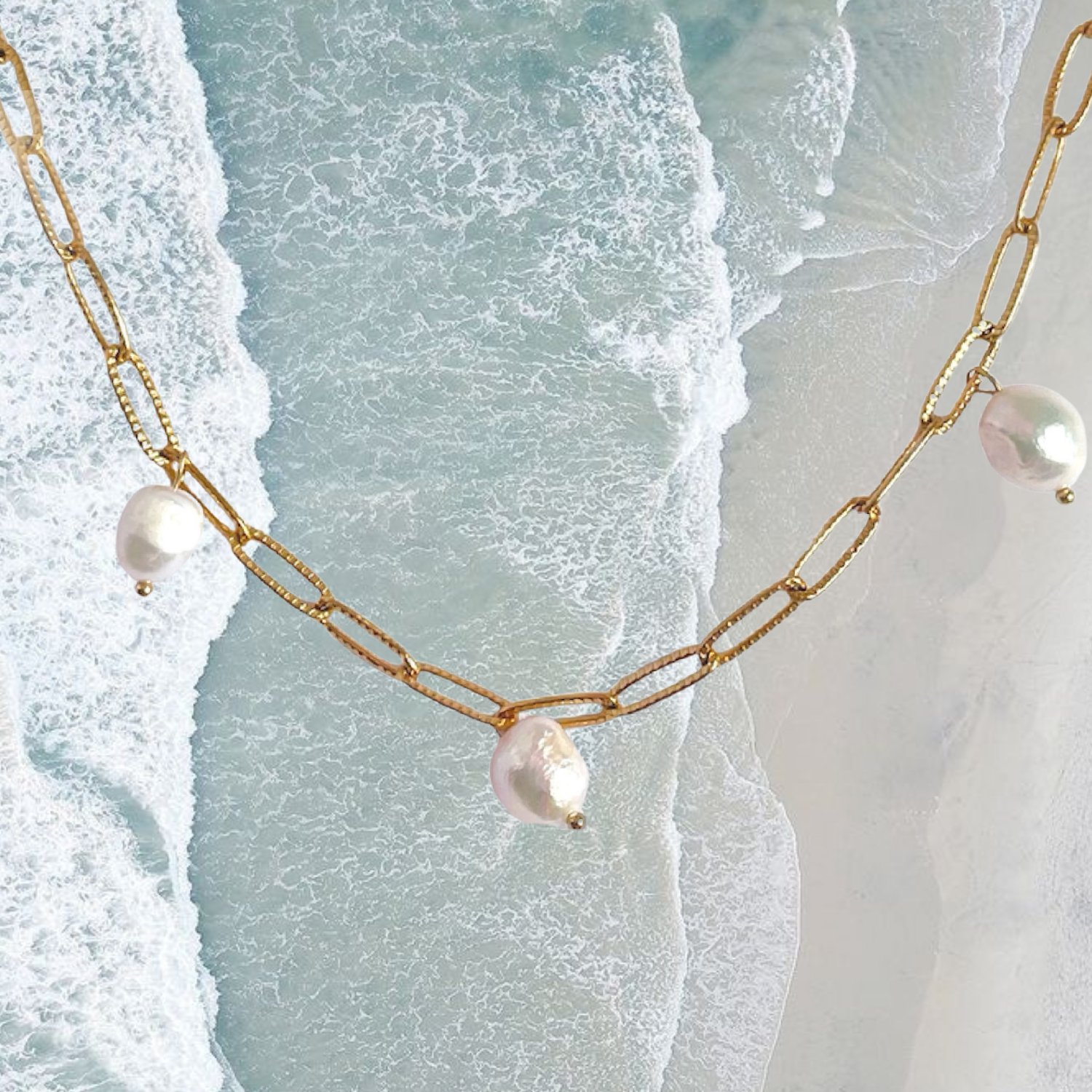 Cartagena Drops – Freshwater Pearl Pendant Necklace on 18K Gold Chain