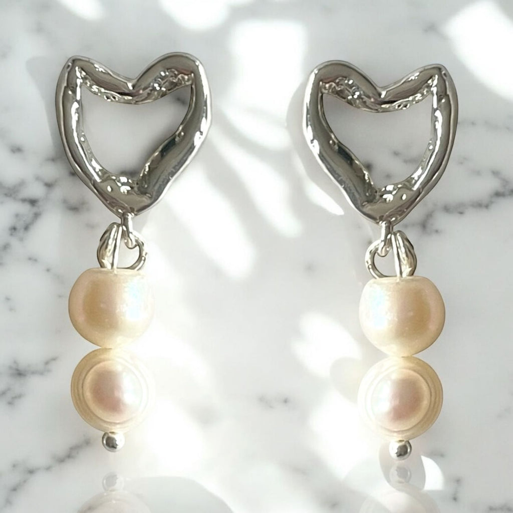Florencia Silver Heart Earrings with Akoya Pearls