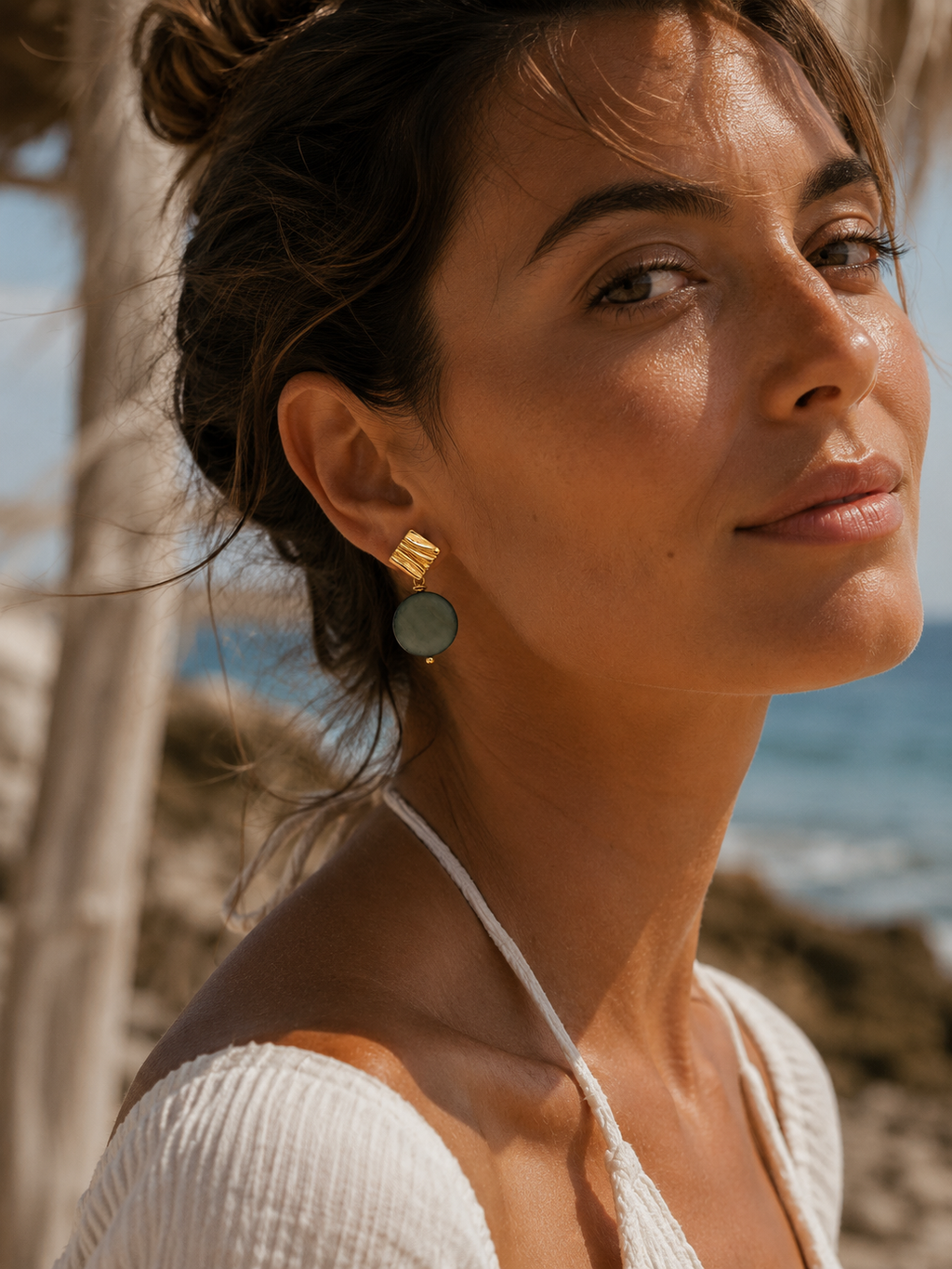 Laguna Natural Shell Stud Earrings