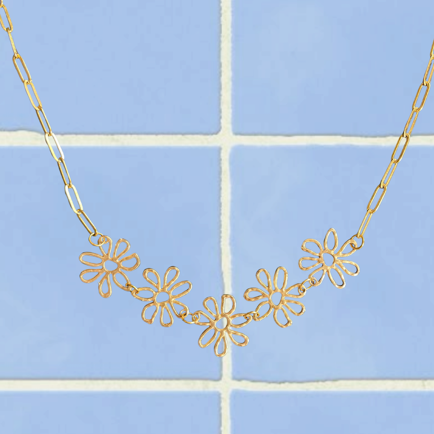 Miley Chunky Flower Necklace in Gold Acrylic (Playful Edit)