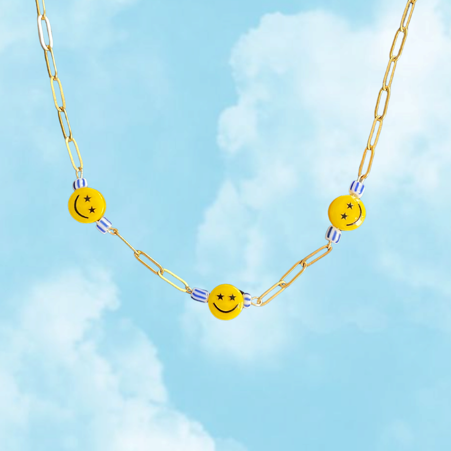 Smile – Playful Smiley Face Necklace with Striped Beads (Gold)