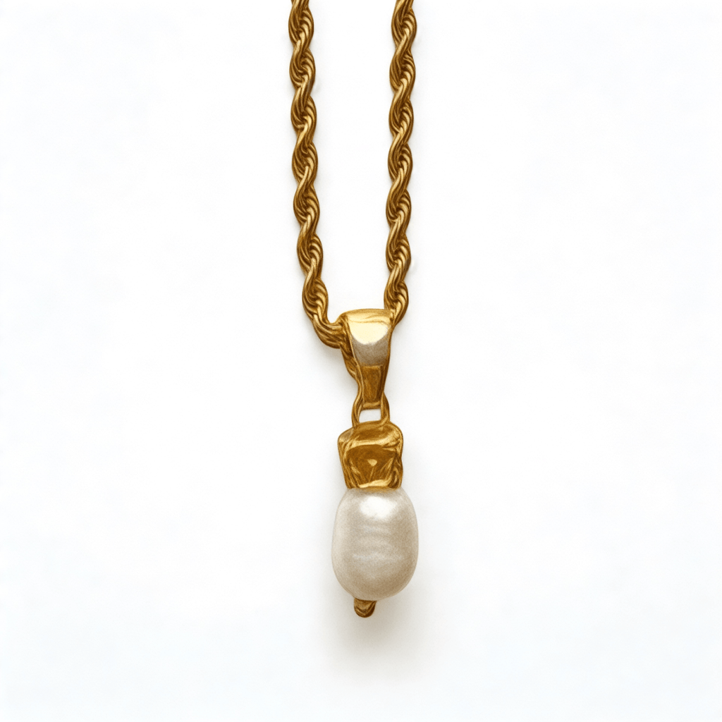 Punta del Este- Baroque Akoya Pearl and Gold Floral Pendant