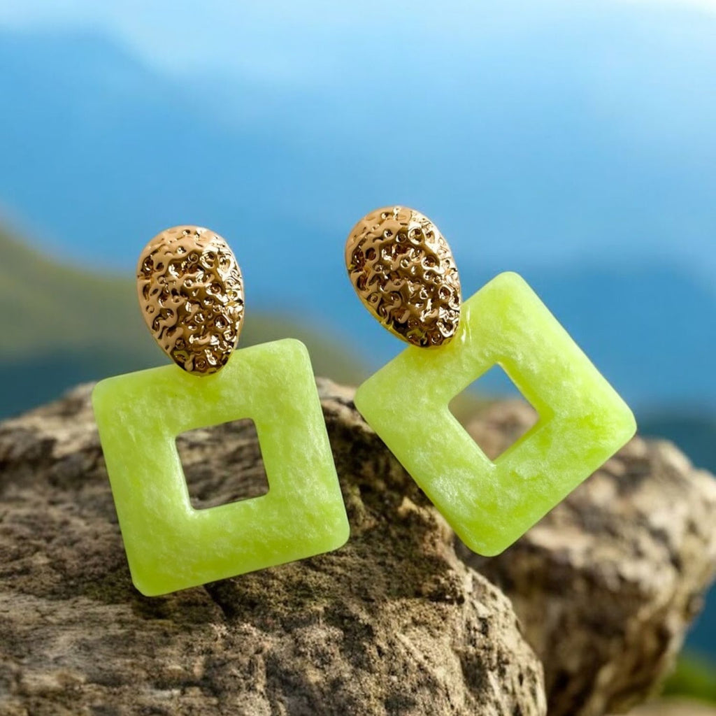 18K Gold-Plated Pineapple Stud Earrings With Transparent Green Resin Square