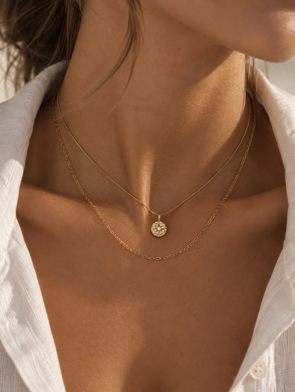 Gold Coin Pendant Necklace – Diamond-Look Star