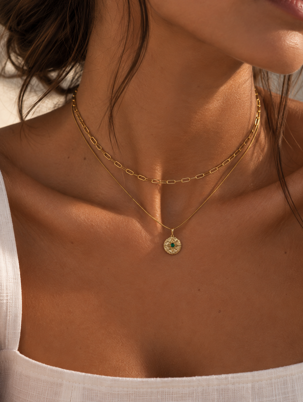 Gold Coin Pendant Necklace – Green Star