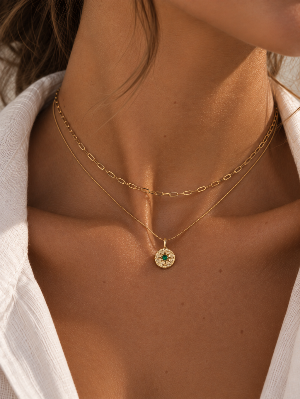 Gold Coin Pendant Necklace – Green Star