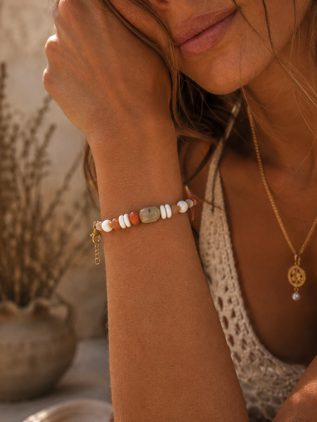 Natural Stone & Seashell Bracelet – Gold