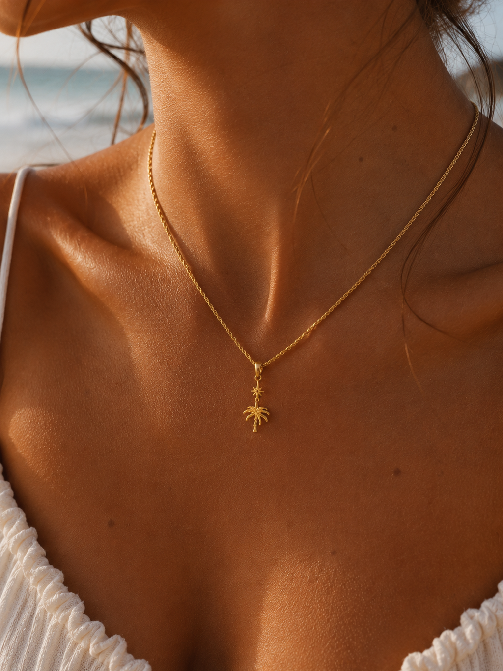 Trópico Palm Tree & Star Rope Chain Necklace